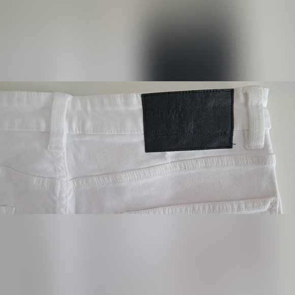 NWOT Zara Man Ripped Skinny Jeans Retails $69 - Picture 4 of 5